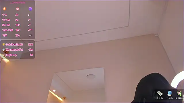 Snapshot of VioletaAbel chatting on 01/17/25, 02:28 VioletaAbel online show from 01/17/25, 02:28