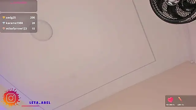 Snapshot of VioletaAbel chatting on 02/24/25, 05:42 VioletaAbel online show from 02/24/25, 05:42