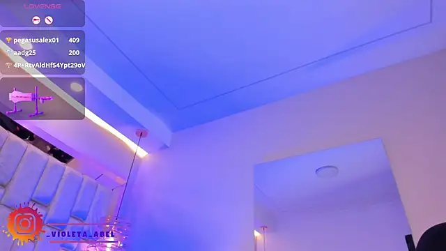 Snapshot of VioletaAbel chatting on 03/01/25, 04:00 VioletaAbel online show from 03/01/25, 04:00