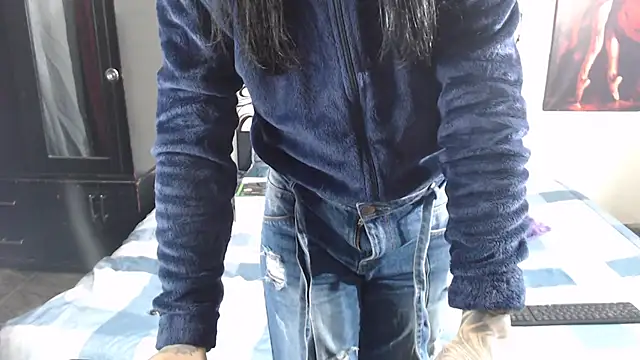 emma onassis 17 online show from 11/04/25, 02:21