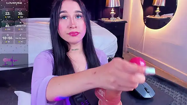 Snapshot of EriKlein chatting on 01/08/25, 10:48 EriKlein online show from 01/08/25, 10:48