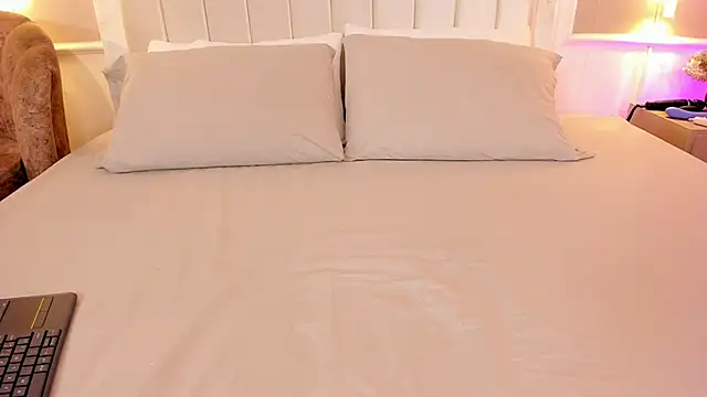 madison fox1 online show from 04/23/26, 12:40