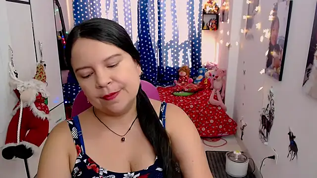 Snapshot of claryssa_ chatting on 12/06/24, 07:56 claryssa online show from 12/06/24, 07:56