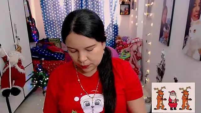 Snapshot of claryssa_ chatting on 12/23/24, 08:36 claryssa online show from 12/23/24, 08:36