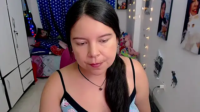 Snapshot of claryssa_ chatting on 01/18/25, 02:58 claryssa online show from 01/18/25, 02:58