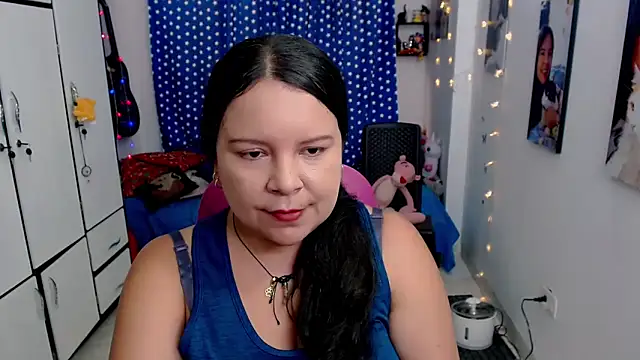 claryssa  online show from 11/08/25, 09:46