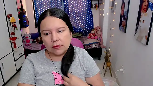 claryssa  online show from 02/19/26, 08:38