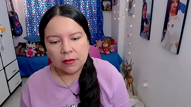 claryssa  online show from 03/20/26, 12:32