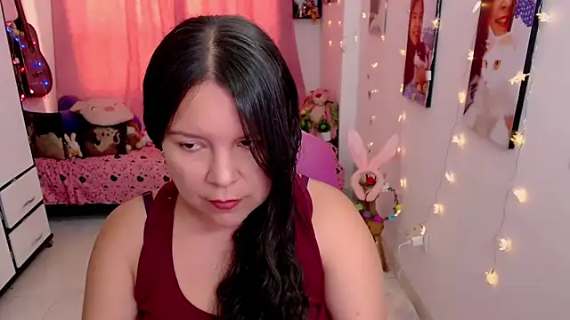 claryssa  online show from 04/07/26, 07:58