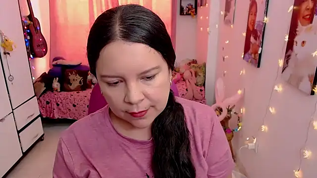 claryssa  online show from 04/24/26, 06:10