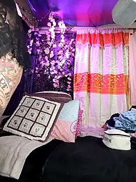 Horny kaylee online show from 04/21/26, 11:51