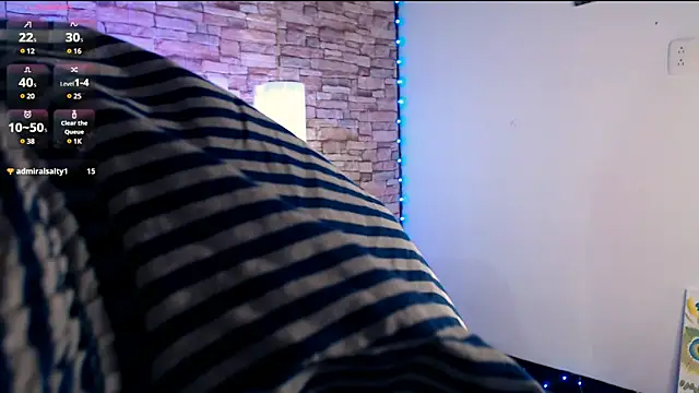 Snapshot of Luci_Amore chatting on 12/12/24, 10:52 Luci Amore online show from 12/12/24, 10:52