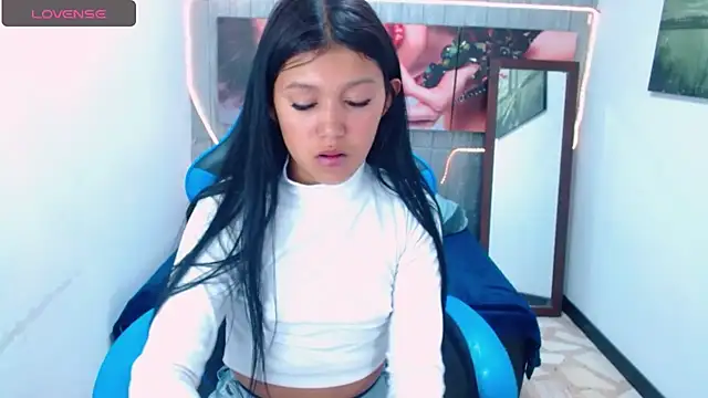 emily rosse04 online show from 02/08/25, 11:44