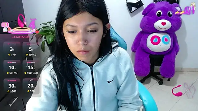 emily rosse04 online show from 04/18/26, 09:46