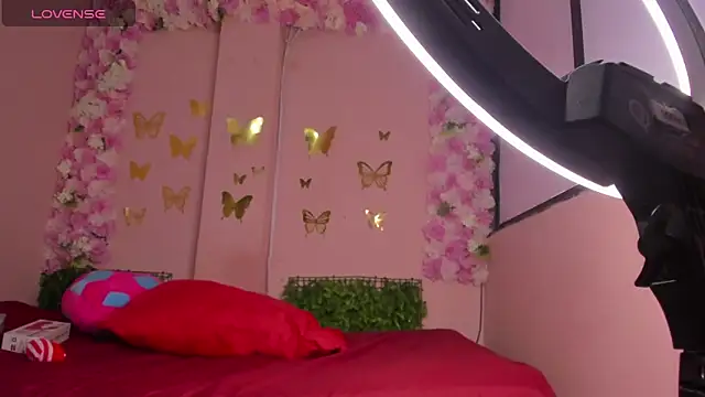 grandmother milf online show from 02/16/26, 02:02