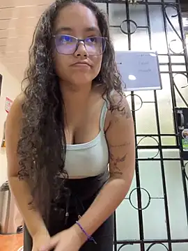 CurlyGirl 1 online show from 02/12/25, 01:48