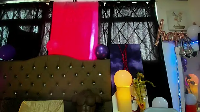 Snapshot of SheraHadee chatting on 03/20/25, 09:02 SheraHadee online show from 03/20/25, 09:02