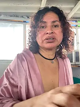 Snapshot of SheraHadee chatting on 09/27/25, 02:22 SheraHadee online show from 09/27/25, 02:22