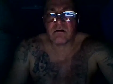 Snapshot of Kocio19688 chatting on 10/12/25, 12:42 Kocio19688 online show from 10/12/25, 12:42