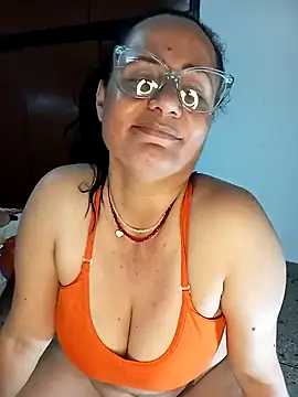 Snapshot of Eunice73 chatting on 01/16/25, 10:34 Eunice73 online show from 01/16/25, 10:34