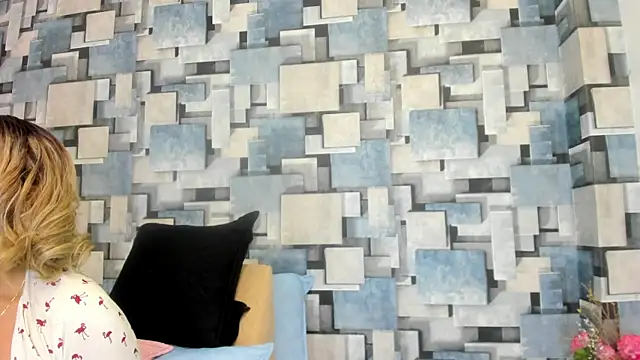 angel dthroatt online show from 04/12/26, 12:32