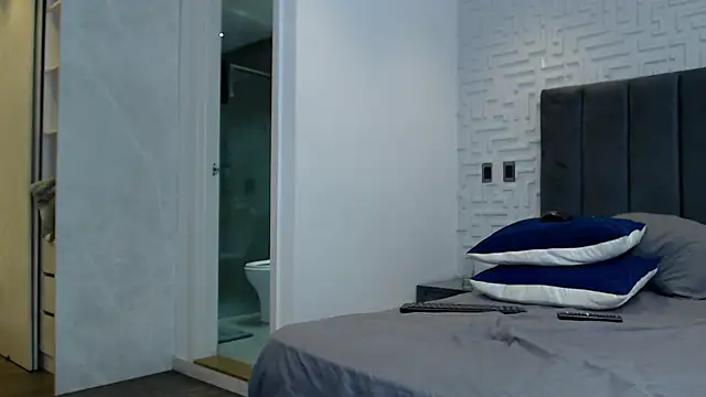 Frank heaven01 online show from 02/21/25, 06:51