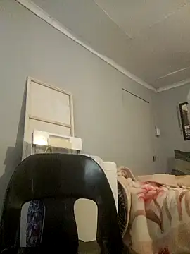 Snapshot of koolbend chatting on 09/19/25, 04:47 koolbend online show from 09/19/25, 04:47