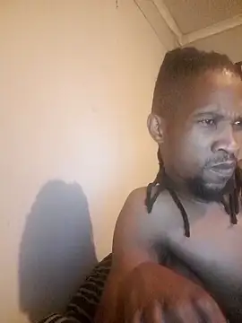 Snapshot of koolbend chatting on 11/10/25, 05:06 koolbend online show from 11/10/25, 05:06