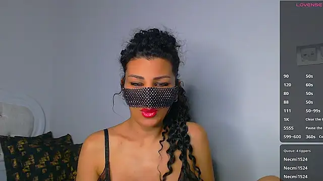 Snapshot of Turkish_Latina chatting on 12/17/24, 12:45 Turkish Latina online show from 12/17/24, 12:45