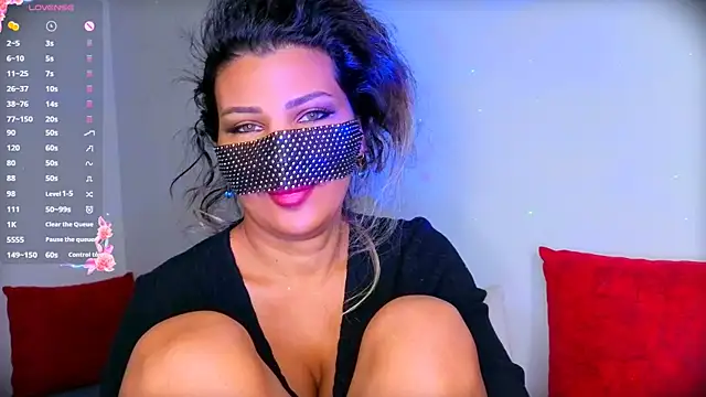 Snapshot of Turkish_Latina chatting on 09/27/25, 11:32 Turkish Latina online show from 09/27/25, 11:32