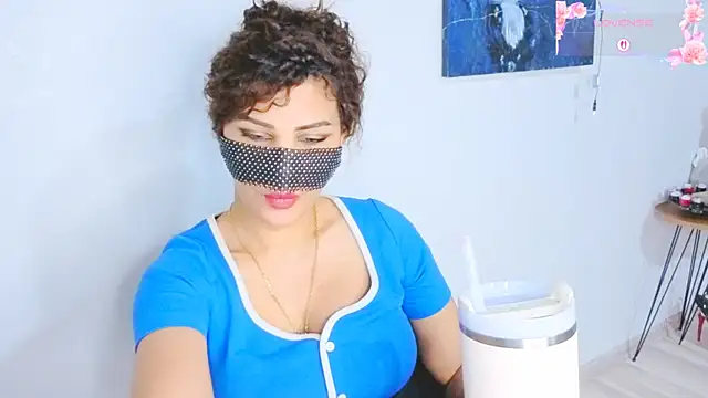 Snapshot of Turkish_Latina chatting on 07/14/26, 10:15 Turkish Latina online show from 07/14/26, 10:15
