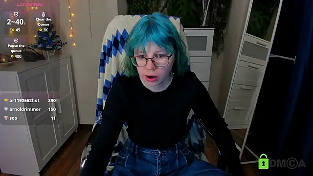 Melissa Wells online show from 01/03/25, 12:43