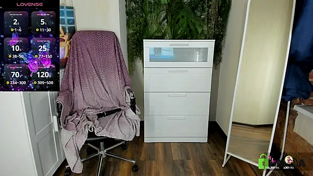 Melissa Wells online show from 09/09/25, 09:14