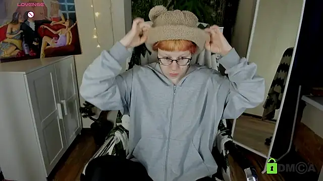 Melissa Wells online show from 12/03/25, 08:40