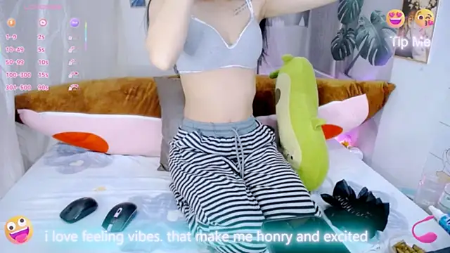 Ly   online show from 03/21/26, 02:27