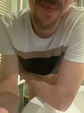 Maxthekid online show from 04/23/26, 08:55