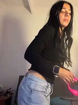 Meganmilk1 online show from 12/16/25, 05:40