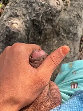 Snapshot of hitlar1026 chatting on 05/14/26, 01:56 hitlar1026 online show from 05/14/26, 01:56