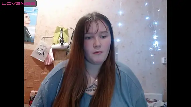 Light Luna online show from 12/15/24, 02:37