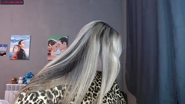 Light Luna online show from 09/16/25, 01:01