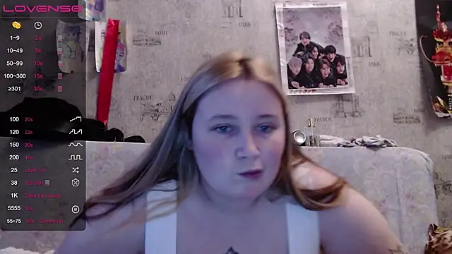 Light Luna online show from 11/11/25, 10:04