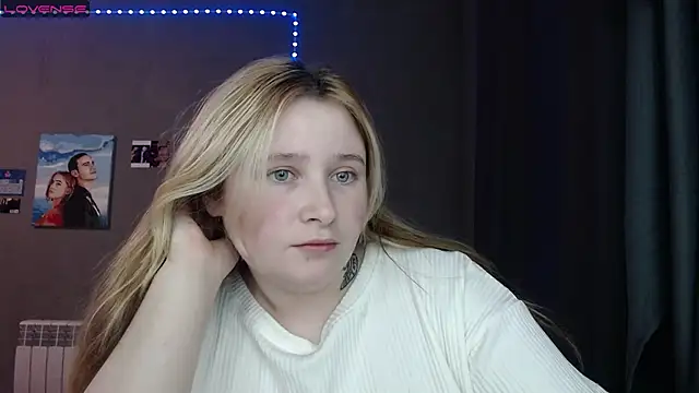 Light Luna online show from 11/28/25, 02:09