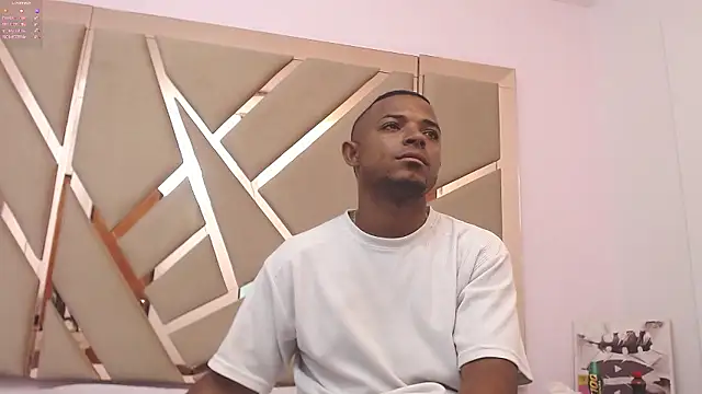 Snapshot of you_and_i9 chatting on 01/12/26, 08:14 you and i9 online show from 01/12/26, 08:14