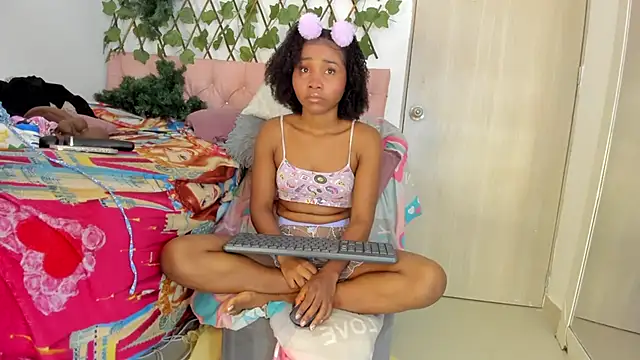 Snapshot of kimmysantoo chatting on 03/05/25, 07:16 kimmysantoo online show from 03/05/25, 07:16