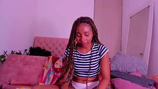 Snapshot of kimmysantoo chatting on 09/25/25, 11:52 kimmysantoo online show from 09/25/25, 11:52