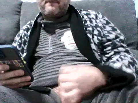 Snapshot of daky_86 chatting on 02/19/25, 07:05 daky 86 online show from 02/19/25, 07:05