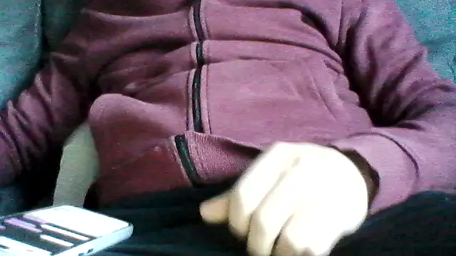 Snapshot of daky_86 chatting on 10/02/25, 04:14 daky 86 online show from 10/02/25, 04:14