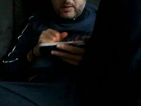 Snapshot of daky_86 chatting on 10/16/25, 03:57 daky 86 online show from 10/16/25, 03:57