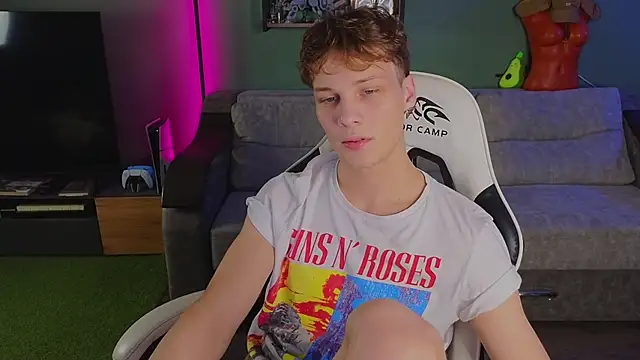 TeddyLiLboy online show from 11/05/25, 04:29