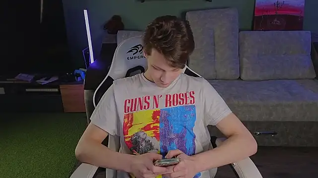 TeddyLiLboy online show from 03/22/26, 06:22